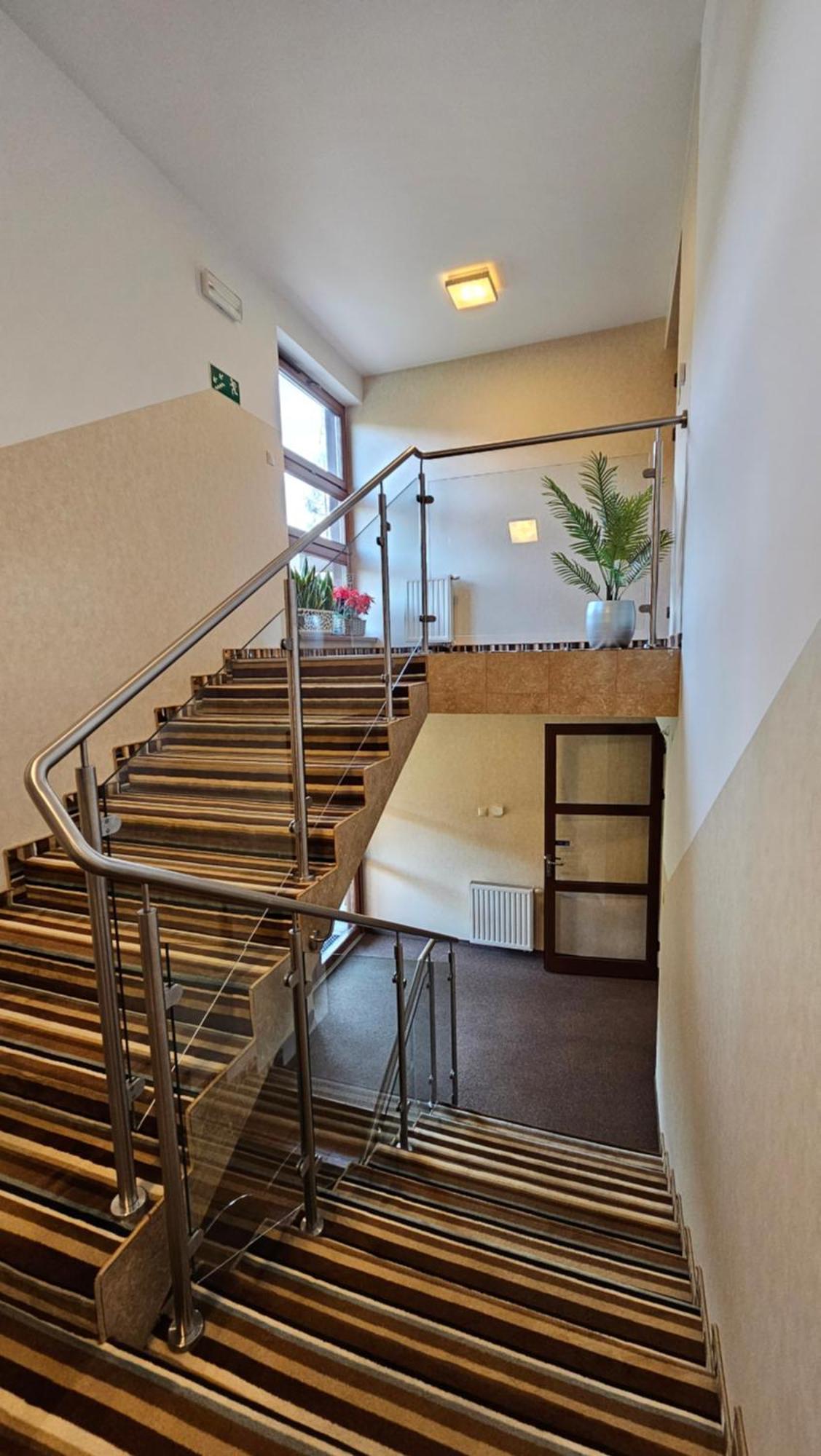 Hotel Crosna 3*